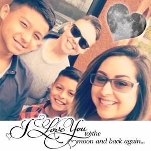 Meet your Posher, Dina